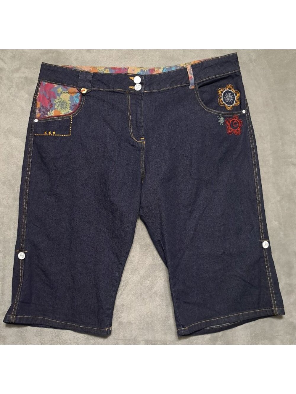 Joe Browns Size US16 UK20 EU40 Blue Denim Shorts Embellished Casual Style Floral
